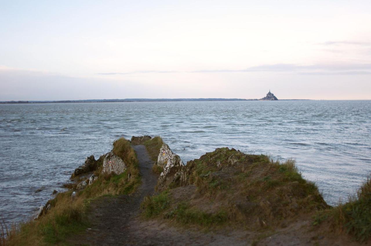 Charmante Maison De Pecheur En Baie Du Mont Saint Michel Genets Экстерьер фото